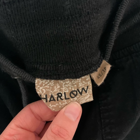 Harlow from boat house black size extra small pockets on side and cuffed bottom - Picture 4 of 4